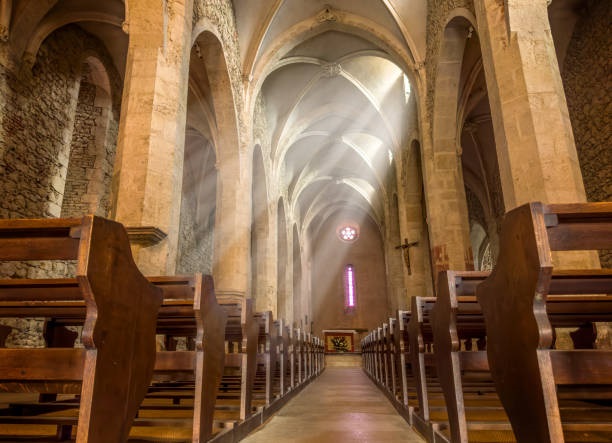 Interior de la iglesia